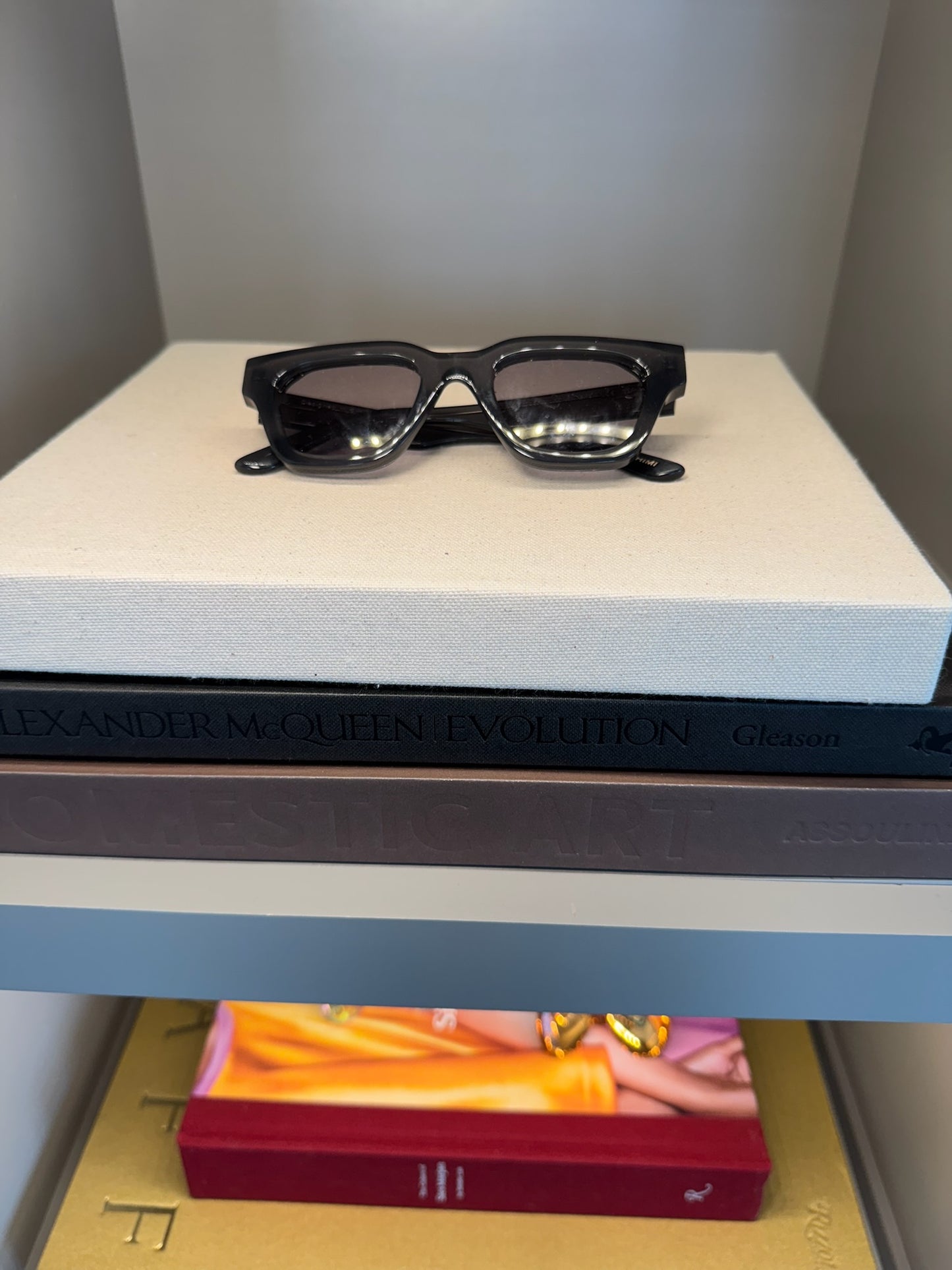 CHIMI shades