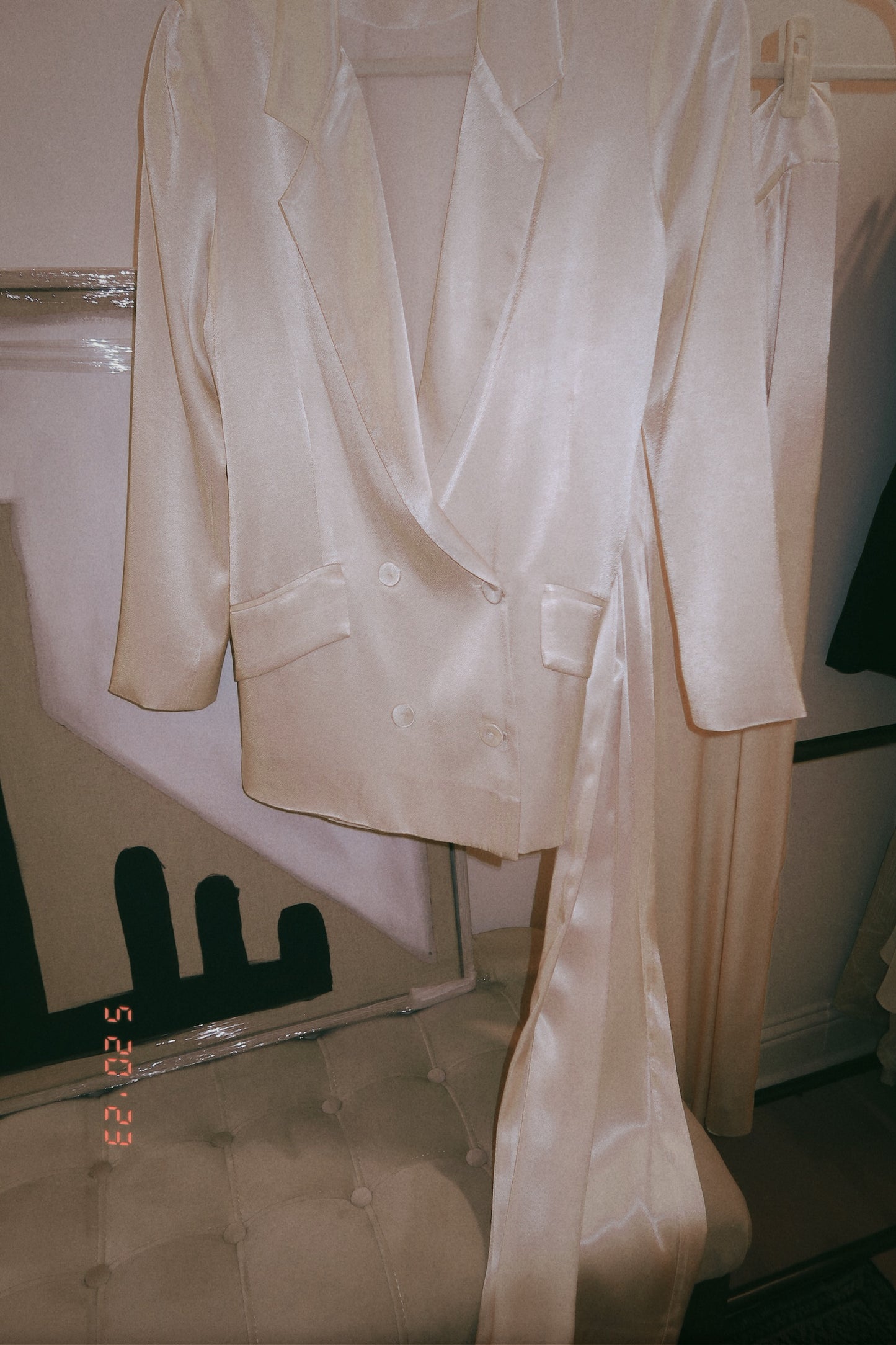 Suit set