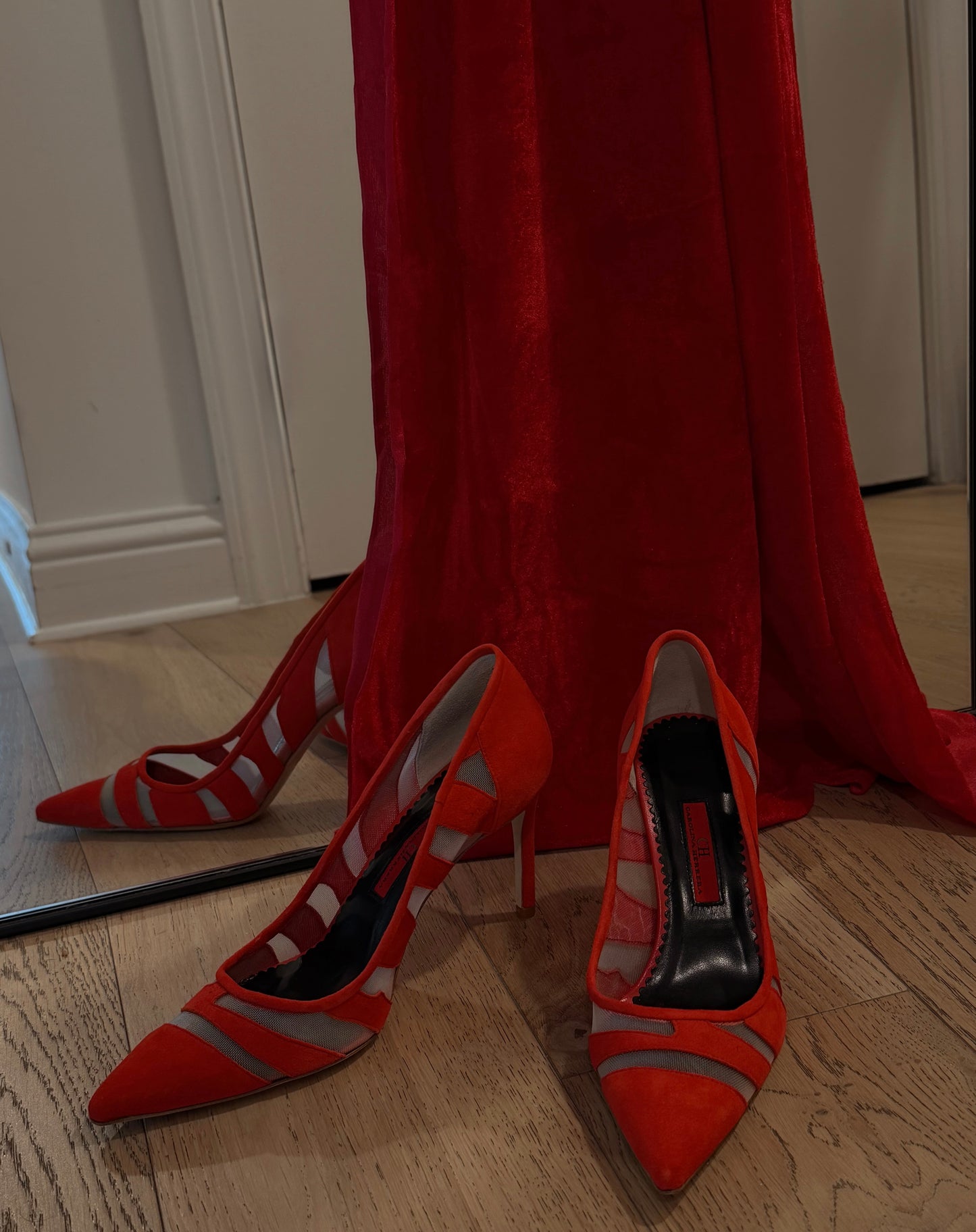 Carolina Herrera Classic Red Heel — New